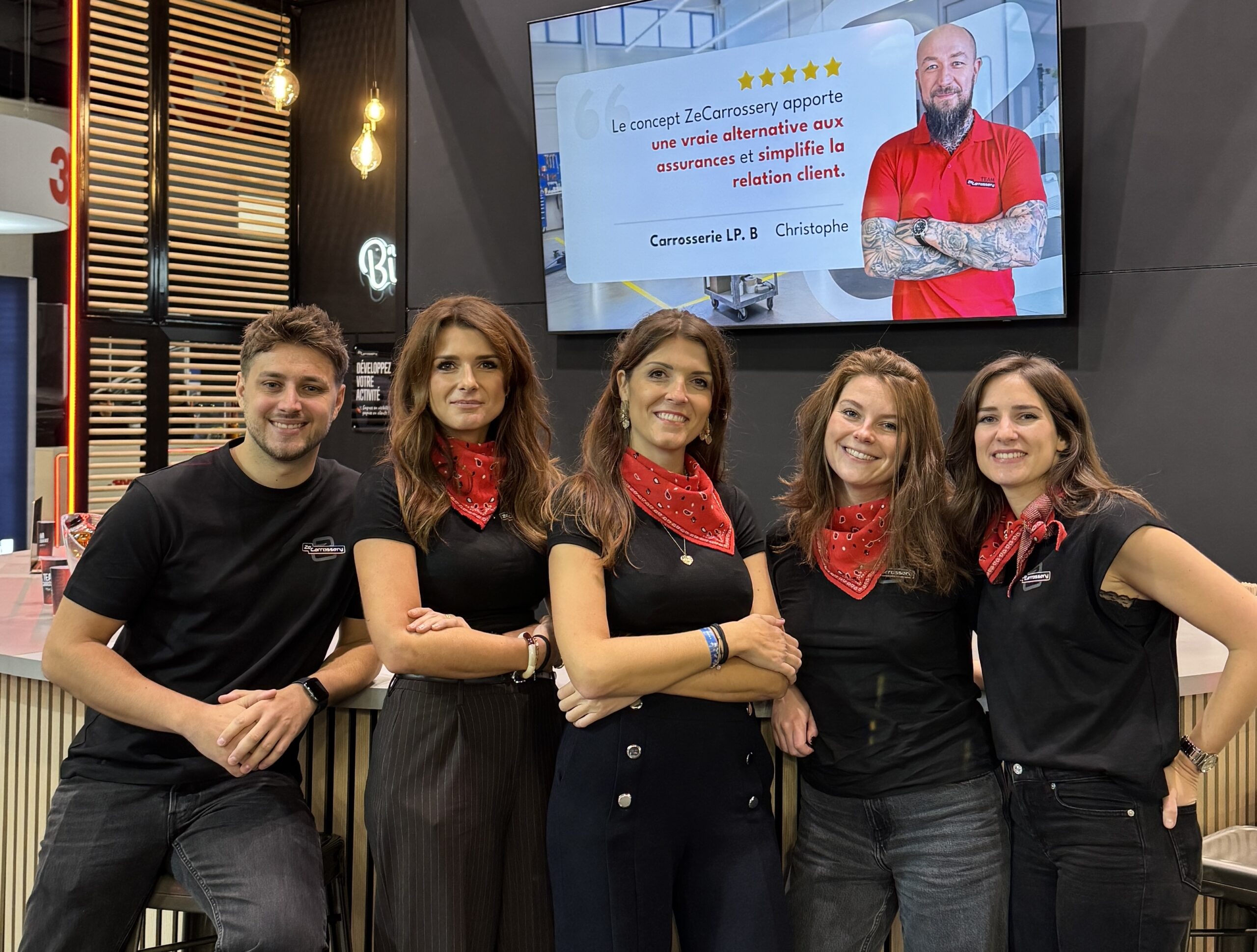 Photo de l'Equipe ZeCarrossery au salon Equip Auto